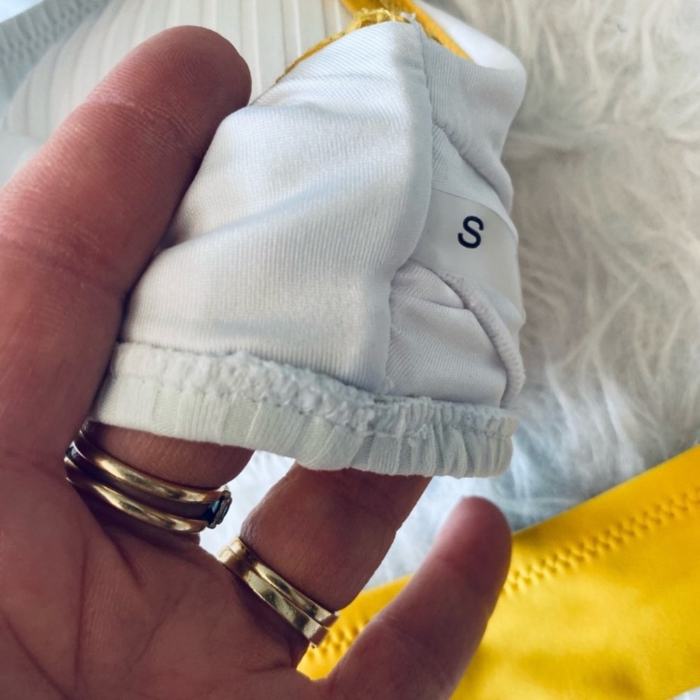 Cupshe NWOT white and yellow bikini molded cup top ribbed highwaist bottom small - Picture 8 of 8